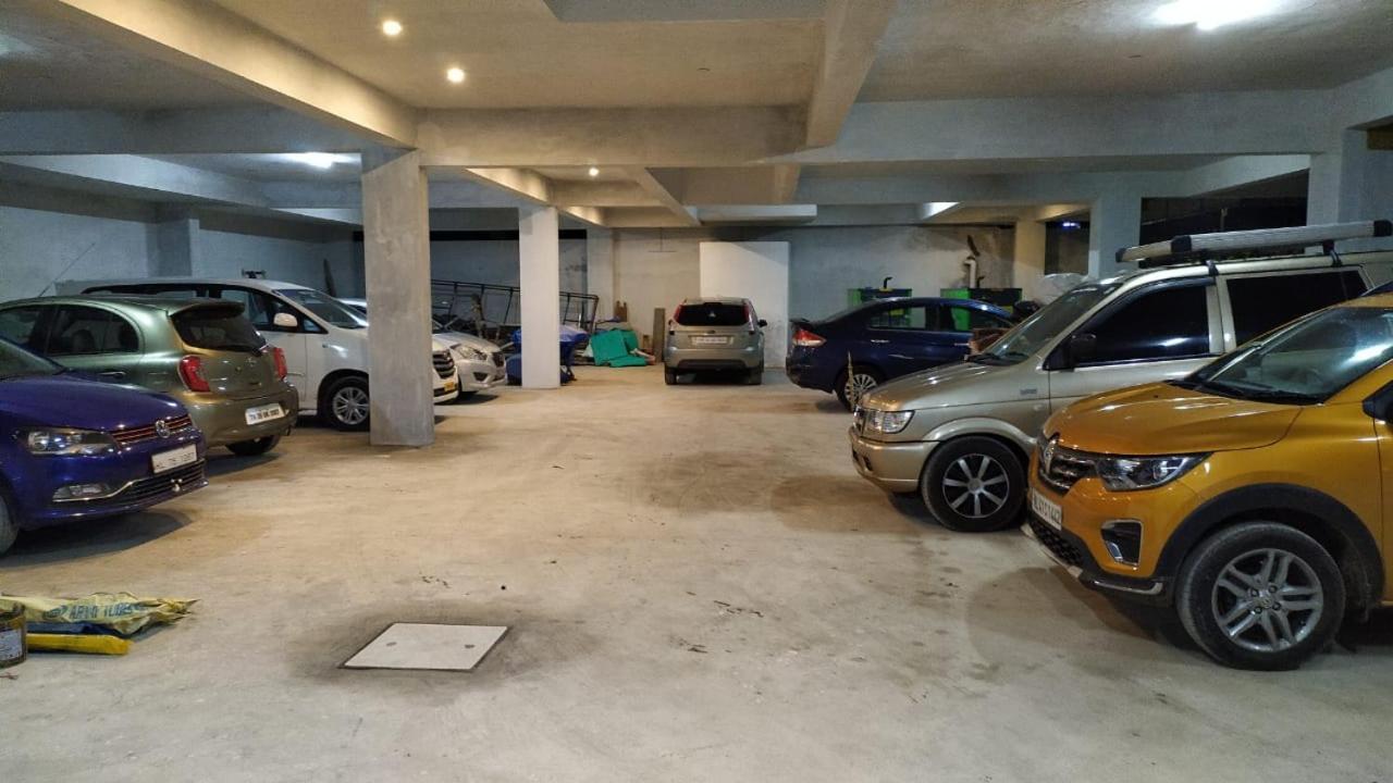 מלון Vālpārai Sabari Residency מראה חיצוני תמונה